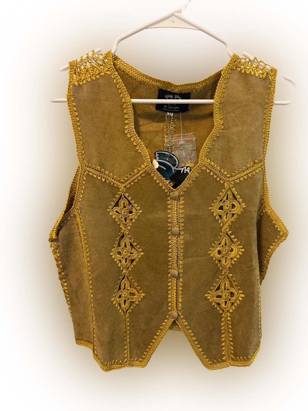 Ying Ying of Nevada Suede and Crochet Vest, Size M - Picture 5 of 8